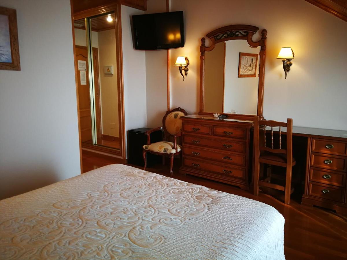 Hotel Playa Compostela Vilagarcia de Arousa Exterior photo