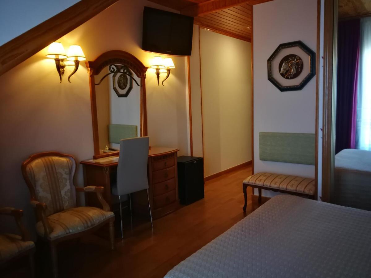 Hotel Playa Compostela Vilagarcia de Arousa Exterior photo