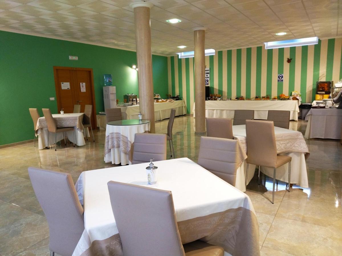 Hotel Playa Compostela Vilagarcia de Arousa Exterior photo