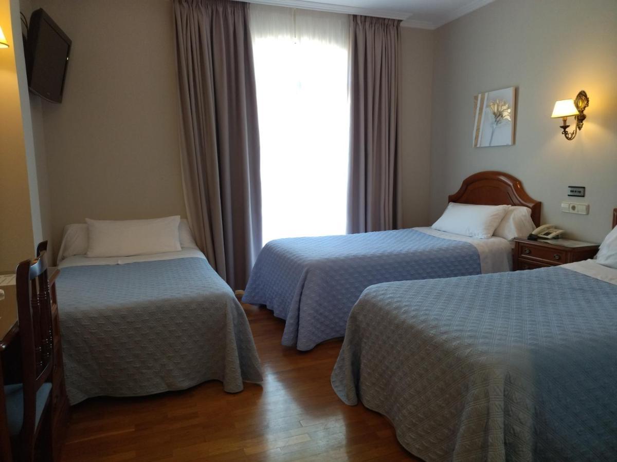 Hotel Playa Compostela Vilagarcia de Arousa Exterior photo