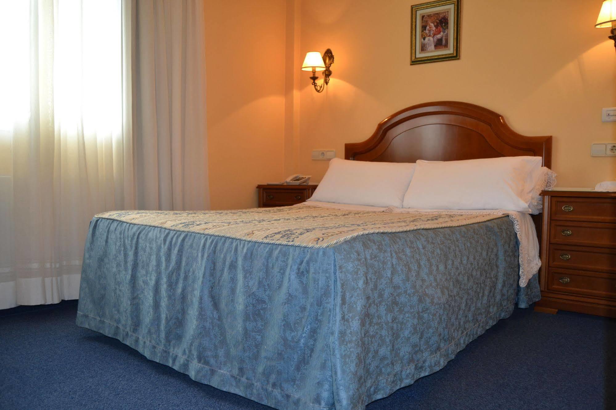 Hotel Playa Compostela Vilagarcia de Arousa Exterior photo