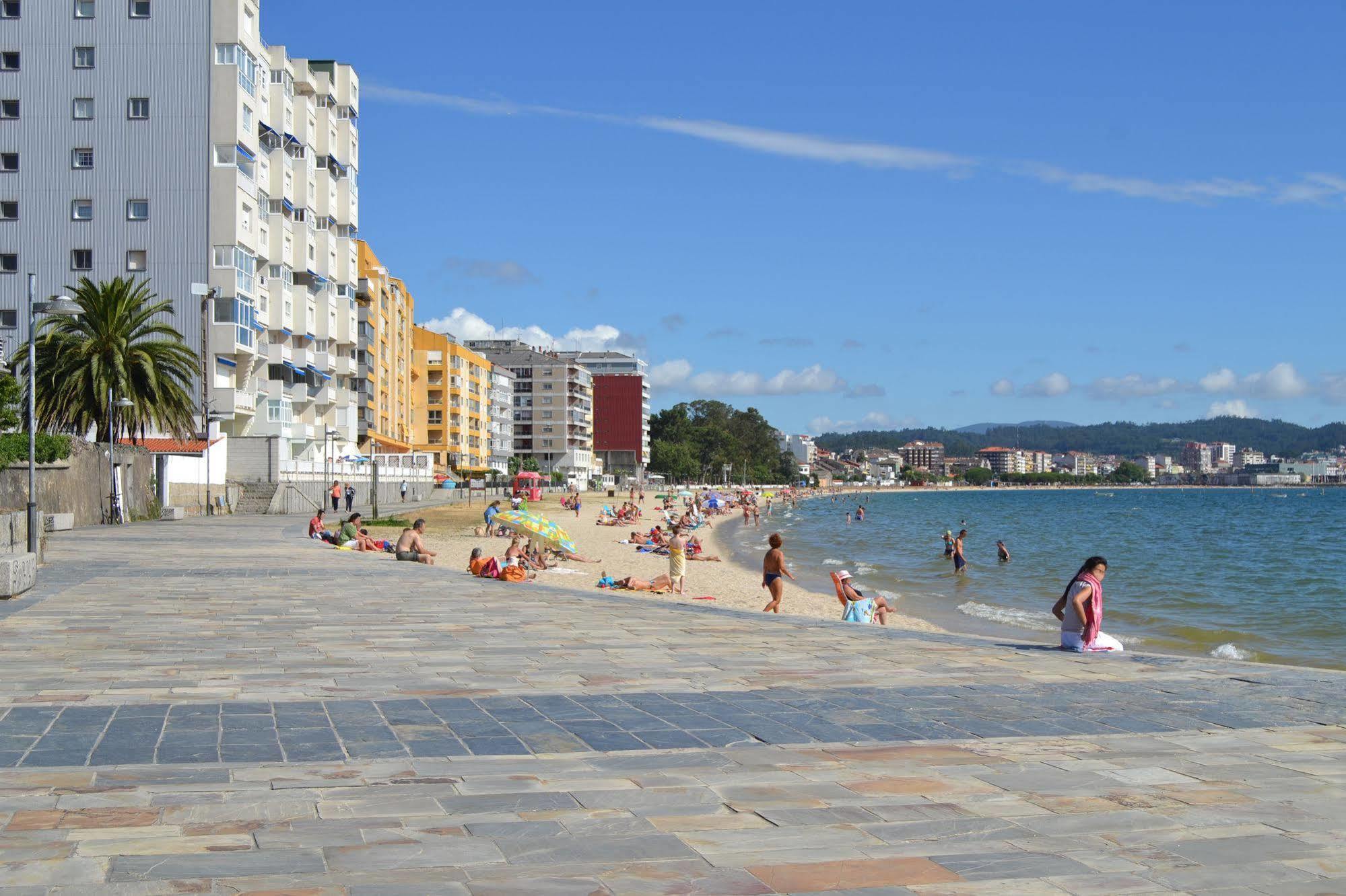 Hotel Playa Compostela Vilagarcia de Arousa Exterior photo